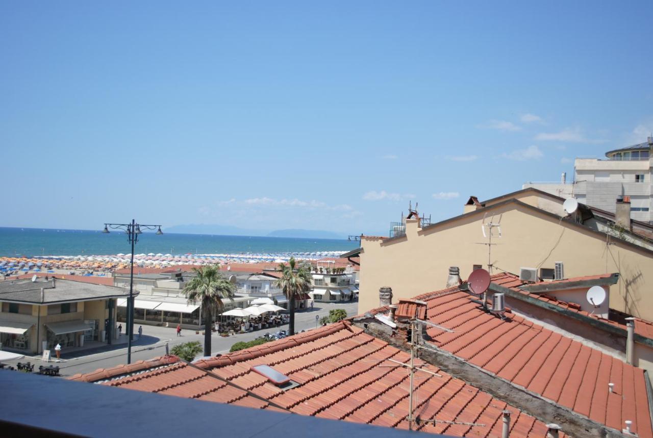 Villa Tina Hotel Viareggio Dış mekan fotoğraf