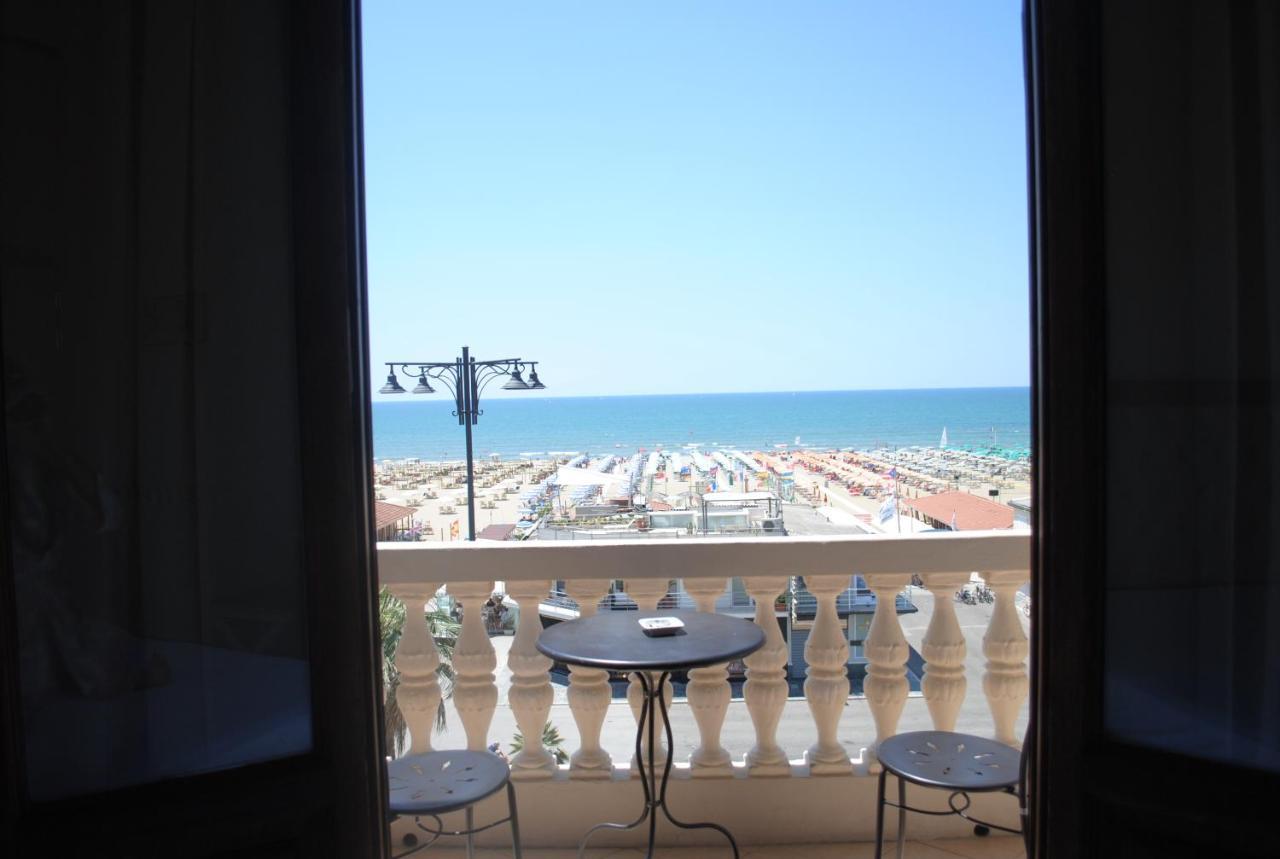 Villa Tina Hotel Viareggio Dış mekan fotoğraf