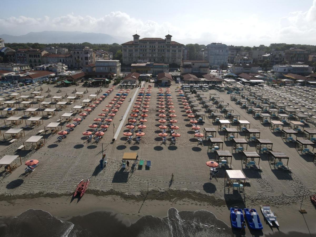 Villa Tina Hotel Viareggio Dış mekan fotoğraf